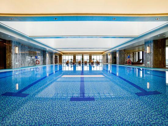 Grand New Century Hotel Haining Zhejiang Exteriör bild